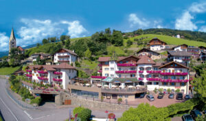 Südtiroler Bergwelt - Hotel Hubertus